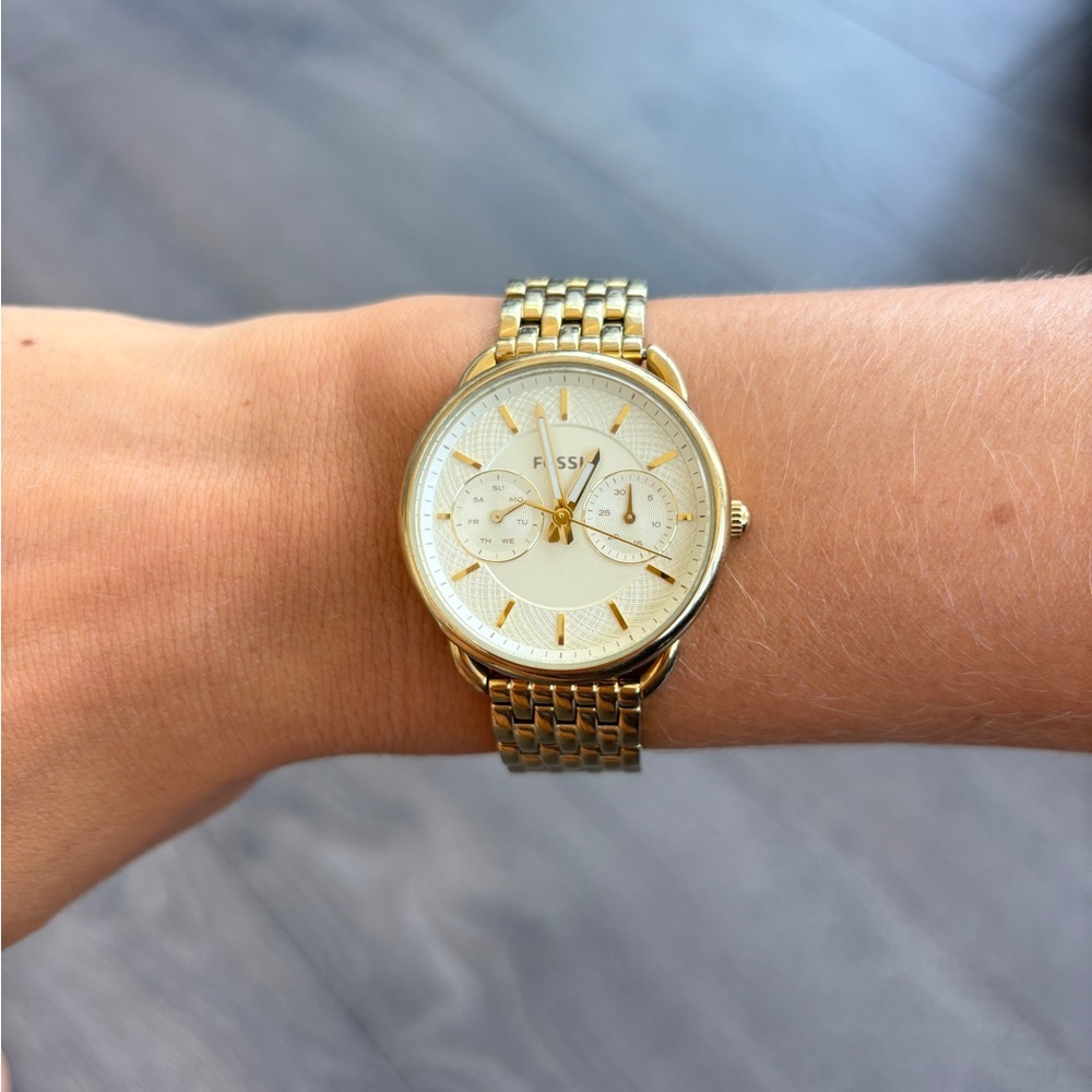 Fossil Women's Tailor ES3714 Gold Stainless-Steel Quartz Fashion Watch